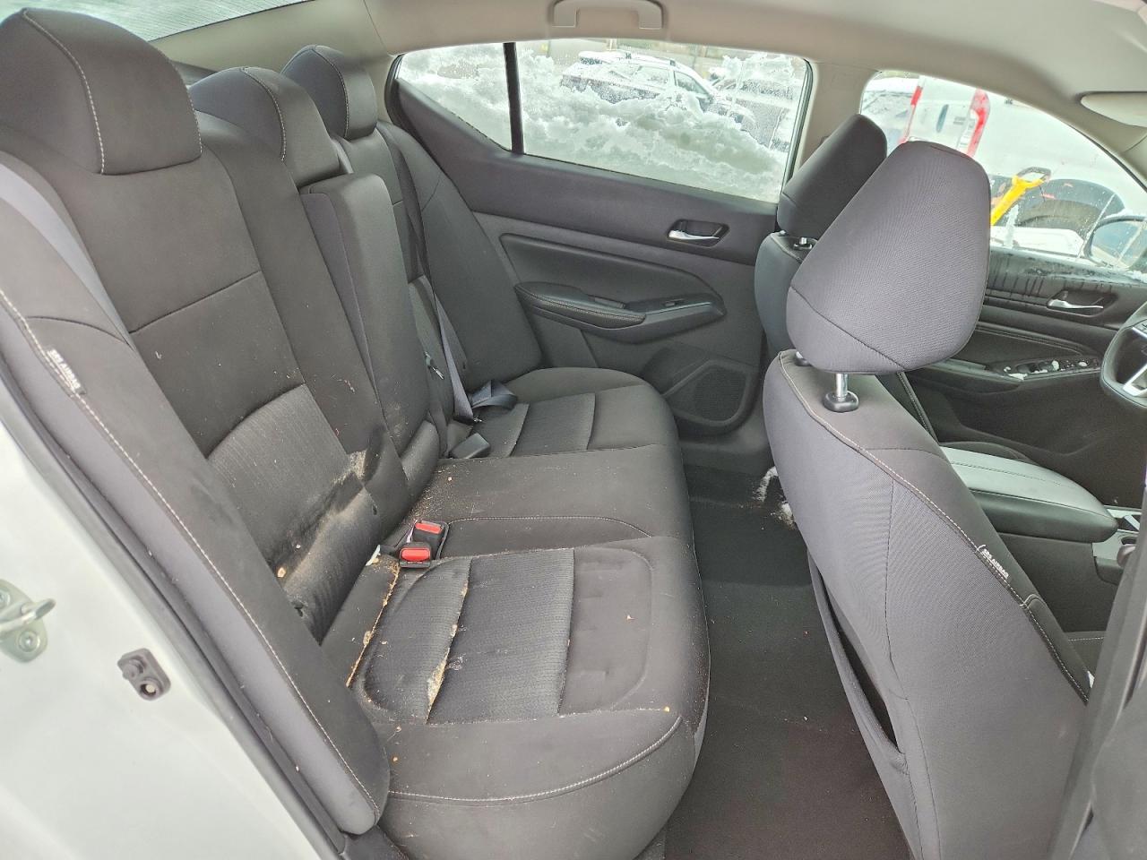2019 Niss Altima s