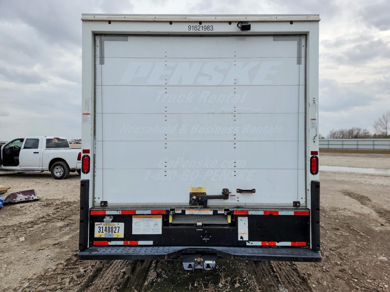 2022 Ford E350 BOX Truck