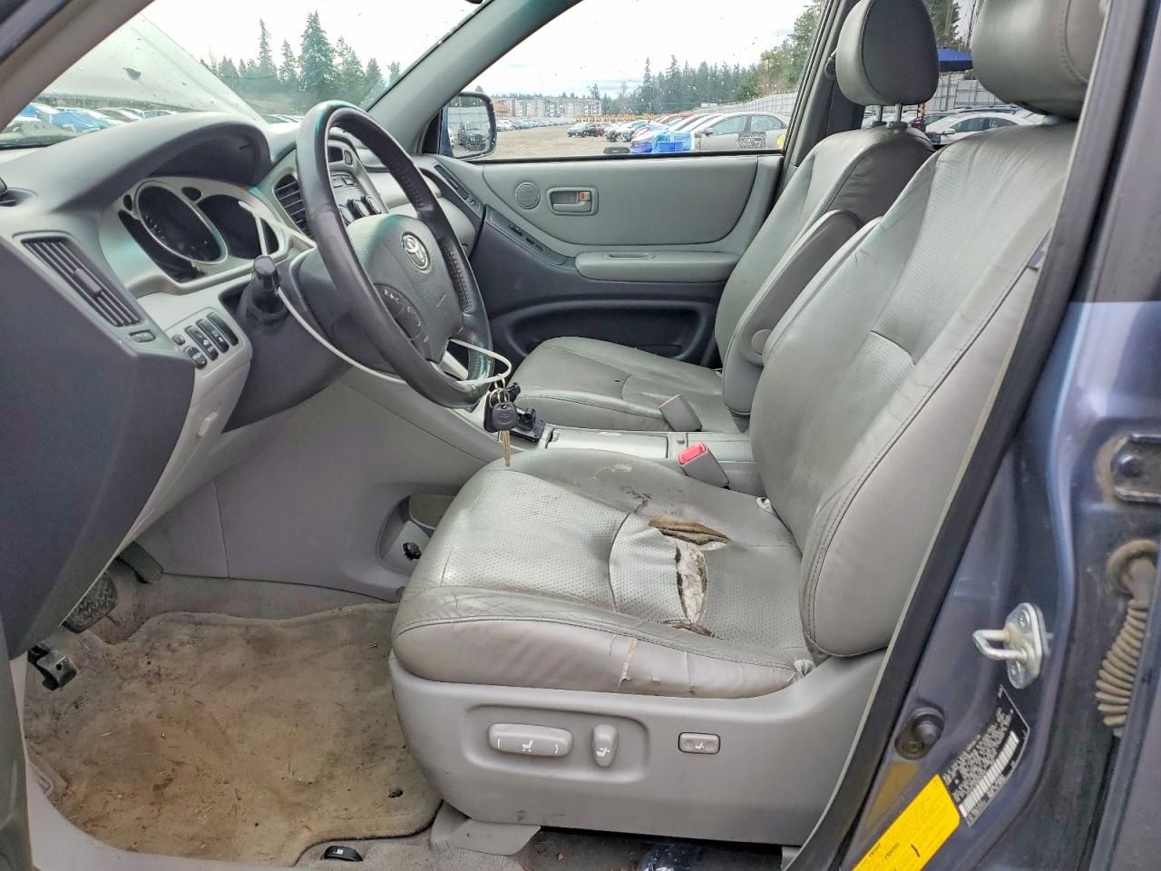 2004 Toyota Highlander Base