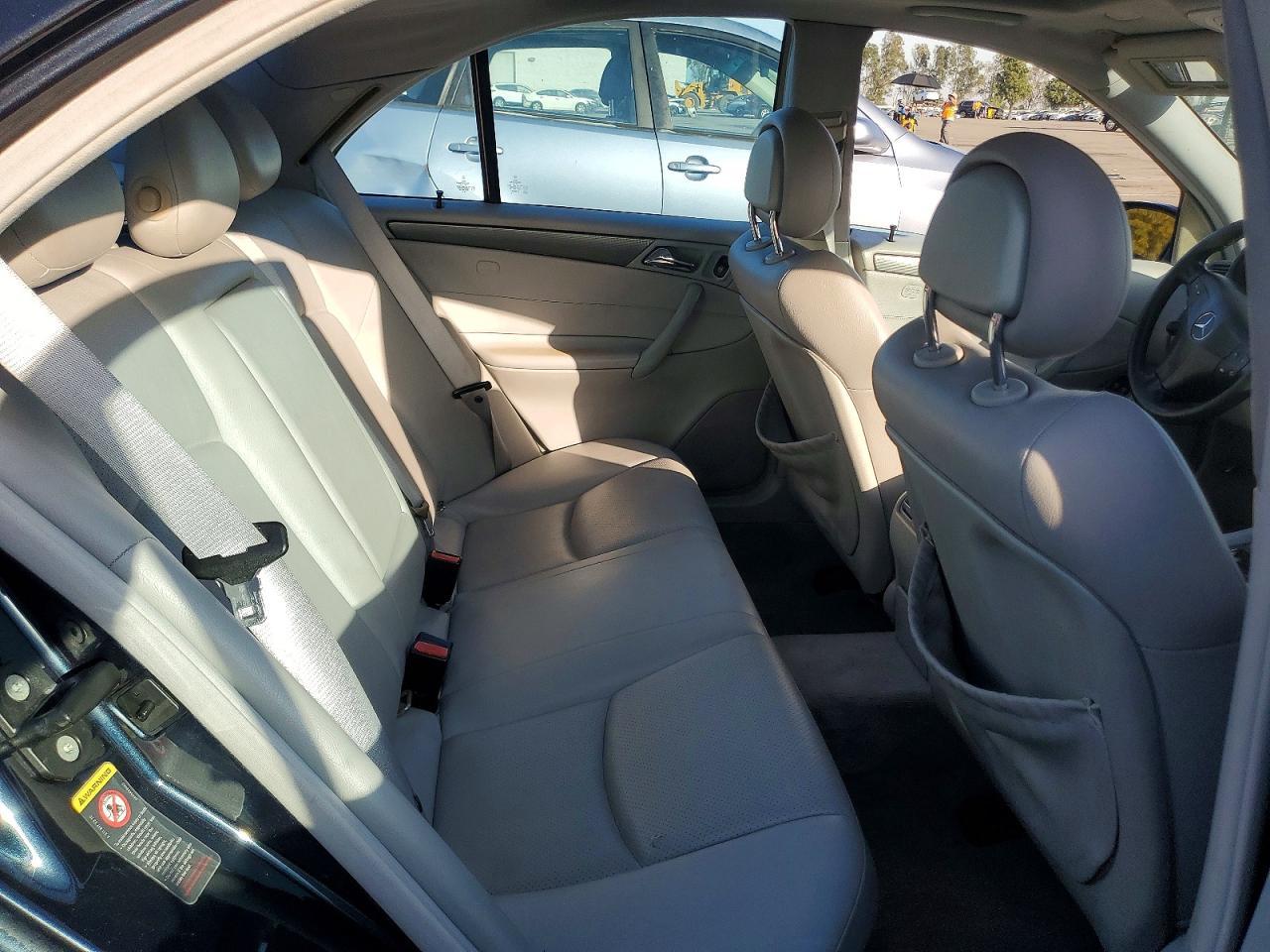 2004 Mercedes-Benz C 230k Sport Sedan