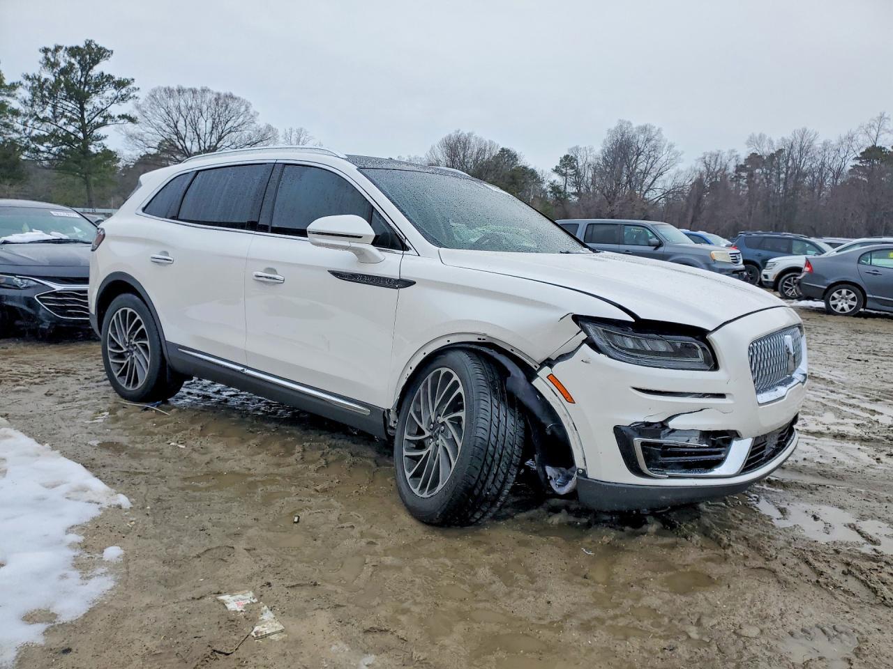 2019 Lincoln Nautilus Reserve