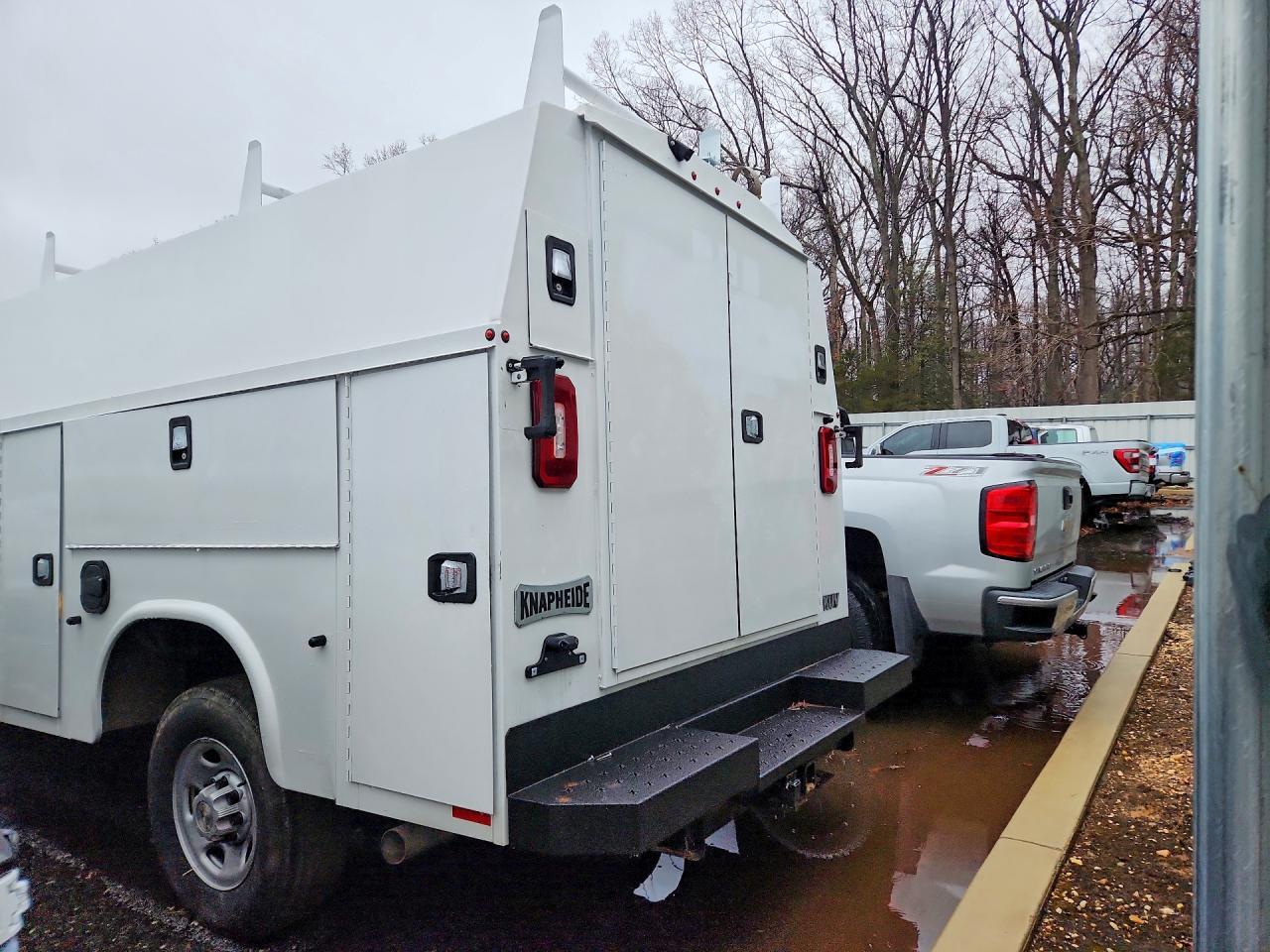 2024 Chevrolet Express G3500