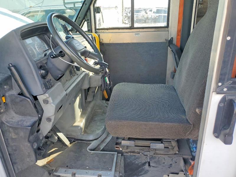 2016 Isuzu NPR Delivery Truck