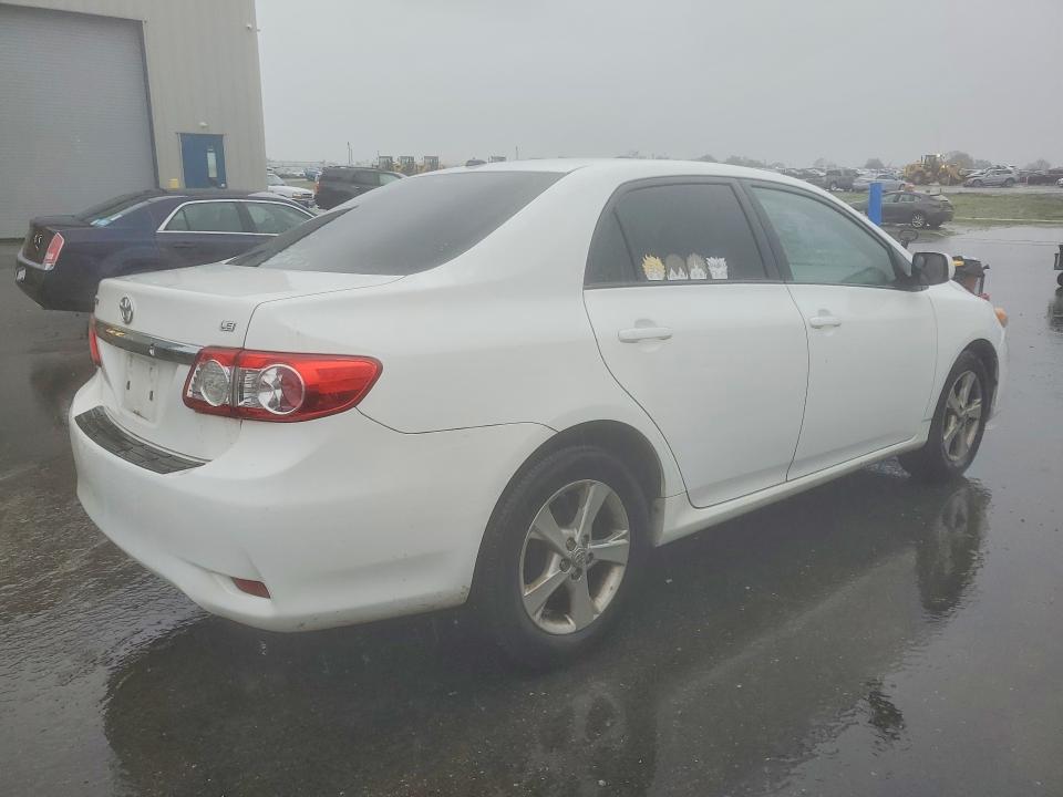2011 Toyota Corolla le