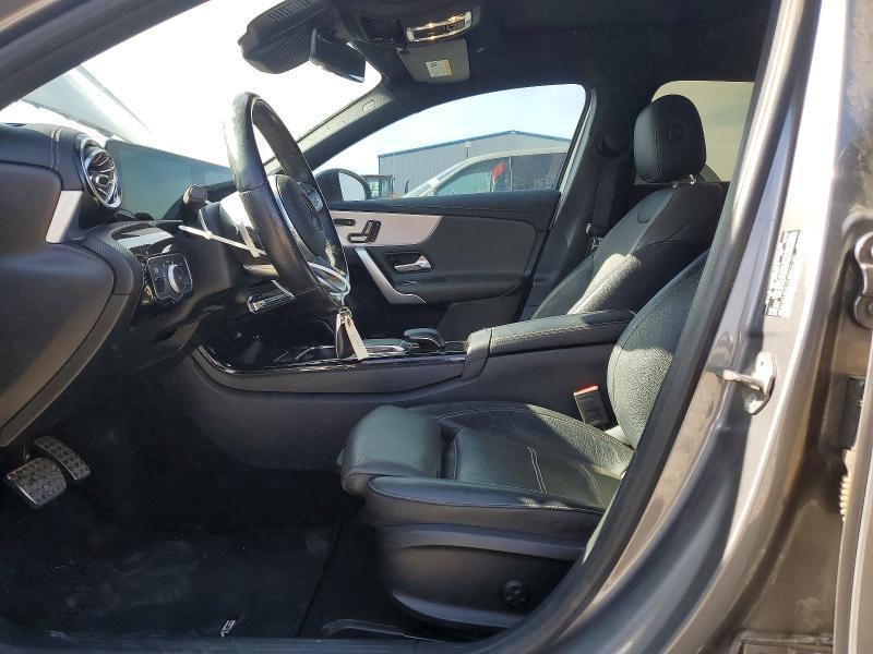 2019 Mercedes-Benz A 220