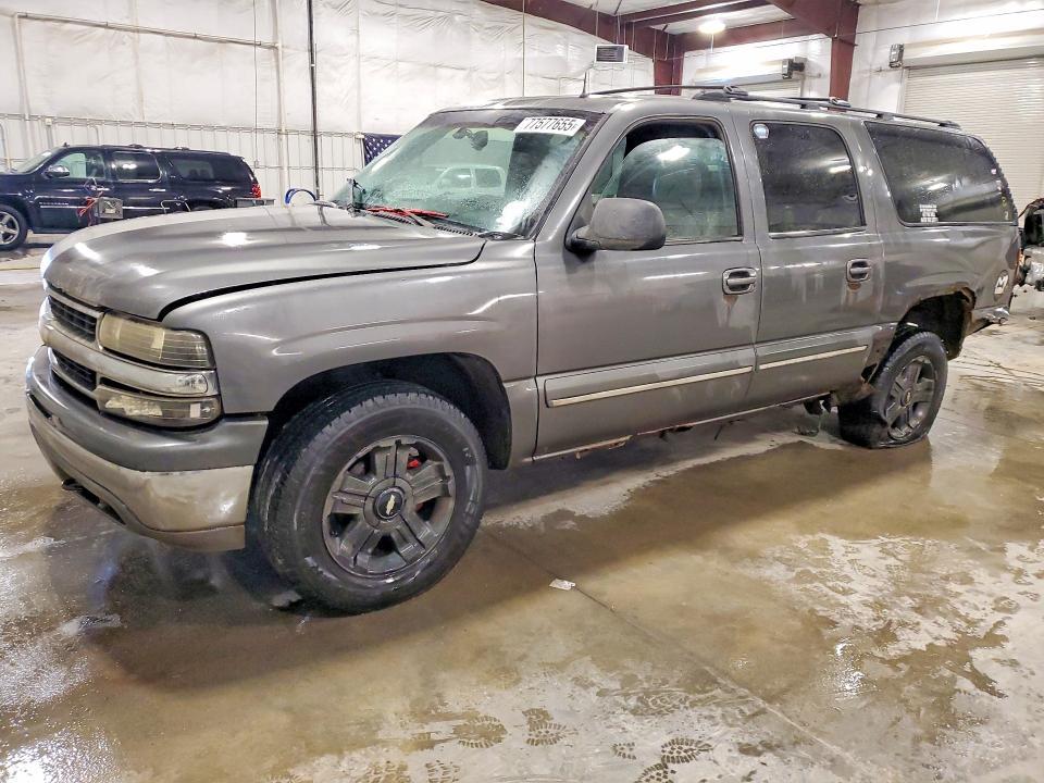 2002 Chevrolet Suburban 1