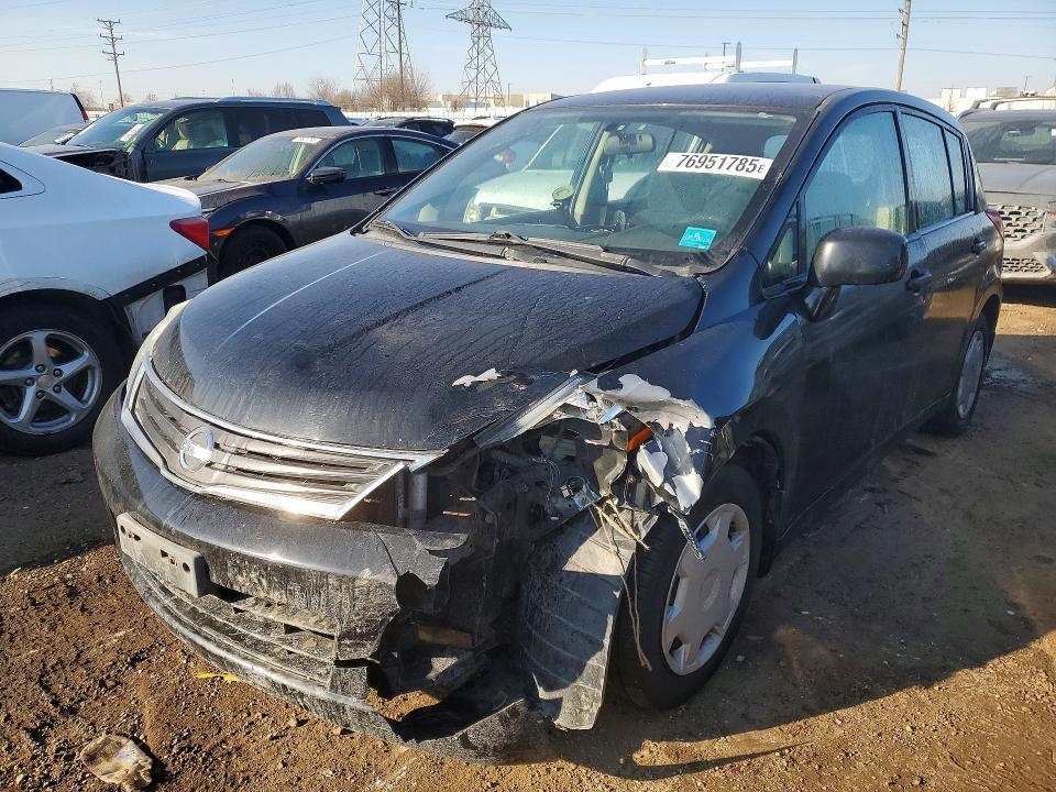 2010 Niss Versa s