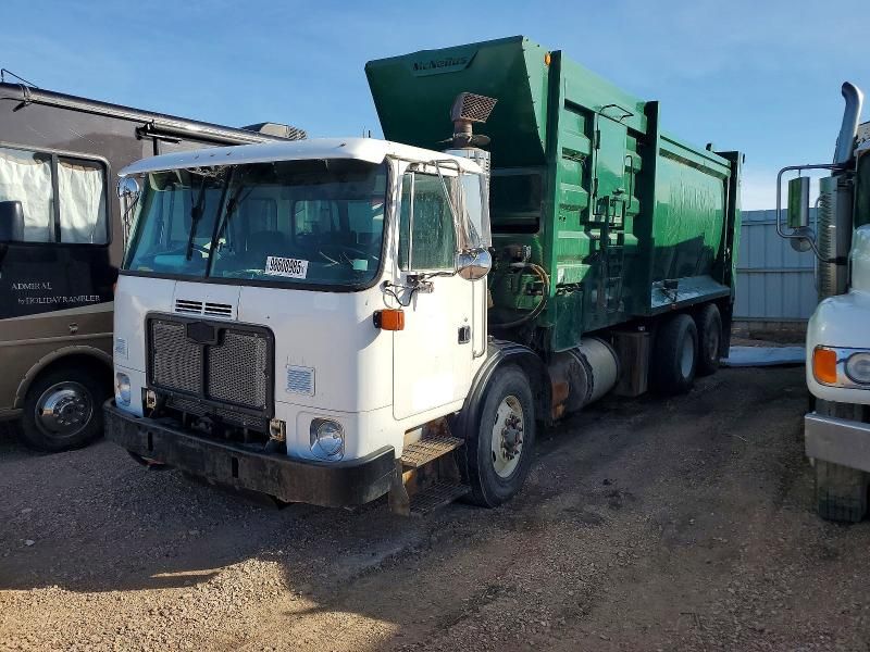 2009 Autocar Llc 2009 Autocar Xpeditor Refuse Truck