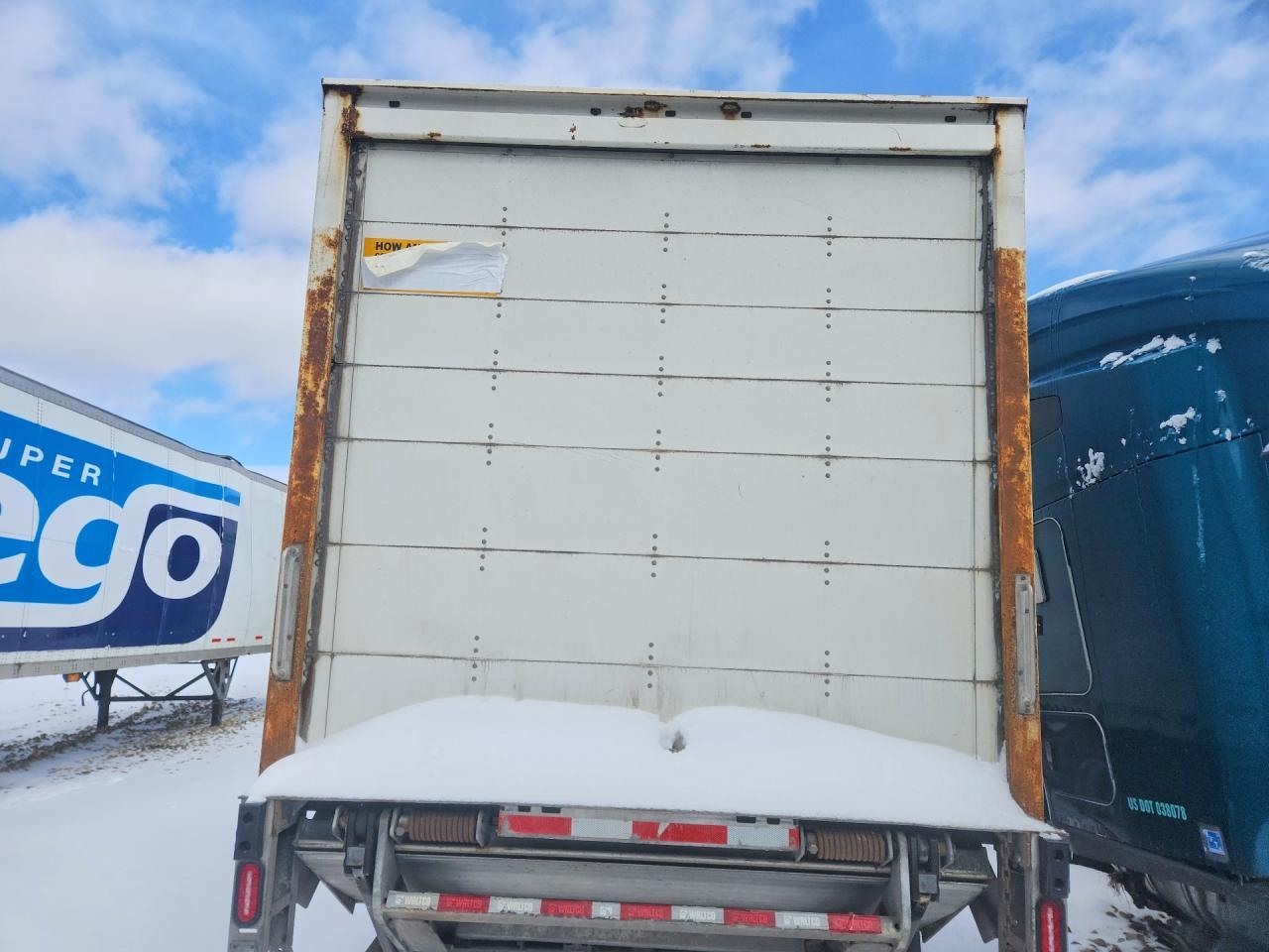 2017 Freightliner Business Class M2 BOX Truck