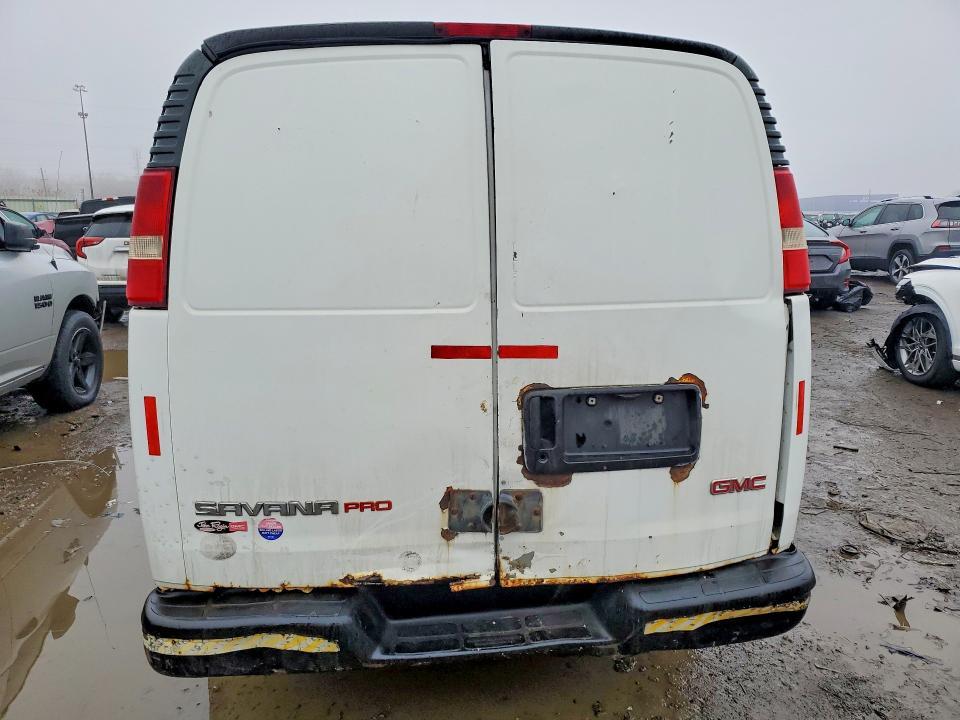 2004 GMC Savana G2500 Utility / Service Van