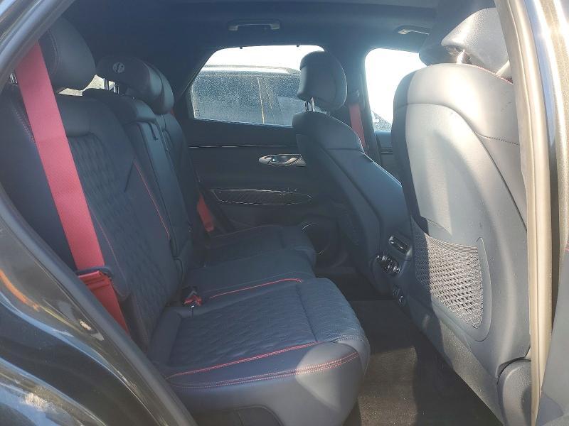 2025 Genesis Gv70 Base