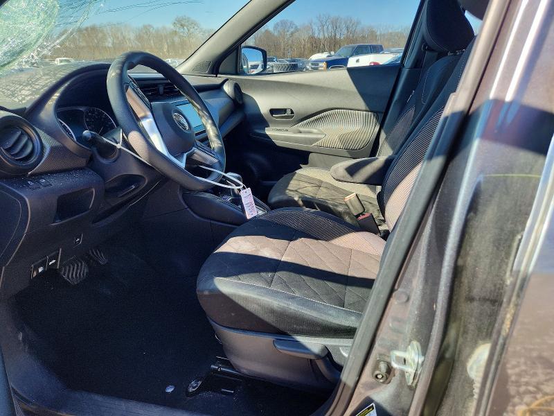 2019 Nissan Kicks s