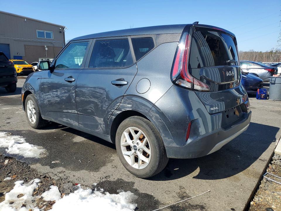 2023 KIA Soul lx