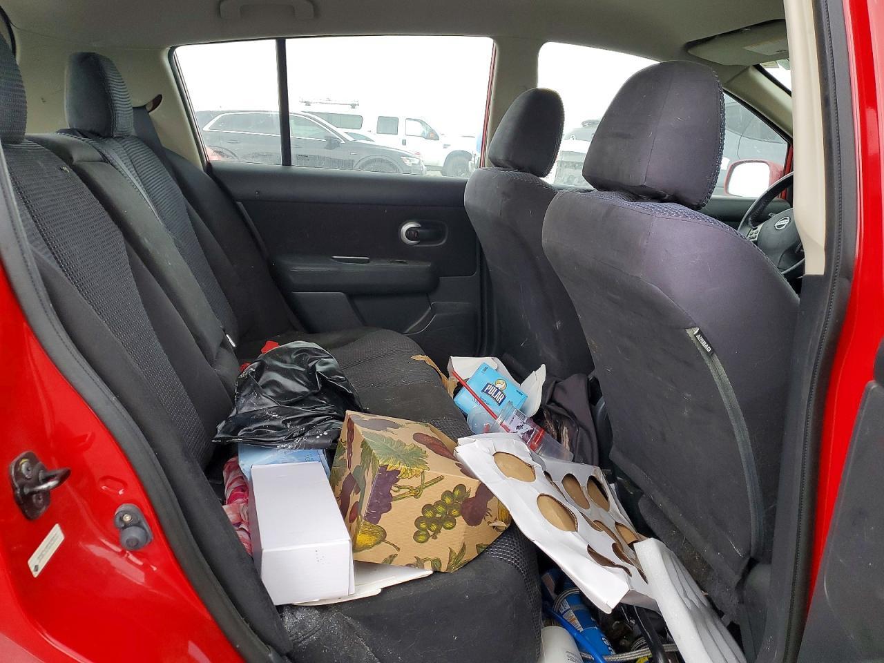 2012 Nissan Versa s