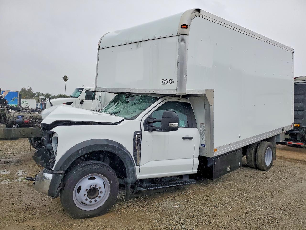 2023 Ford F550 Super Duty Delivery Truck