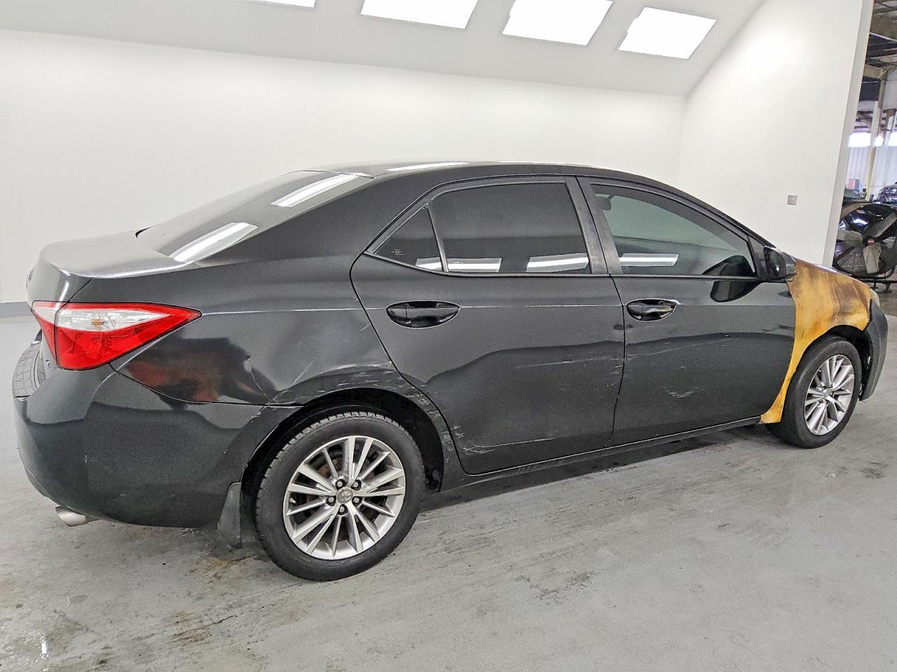 2015 Toyota Corolla le Plus