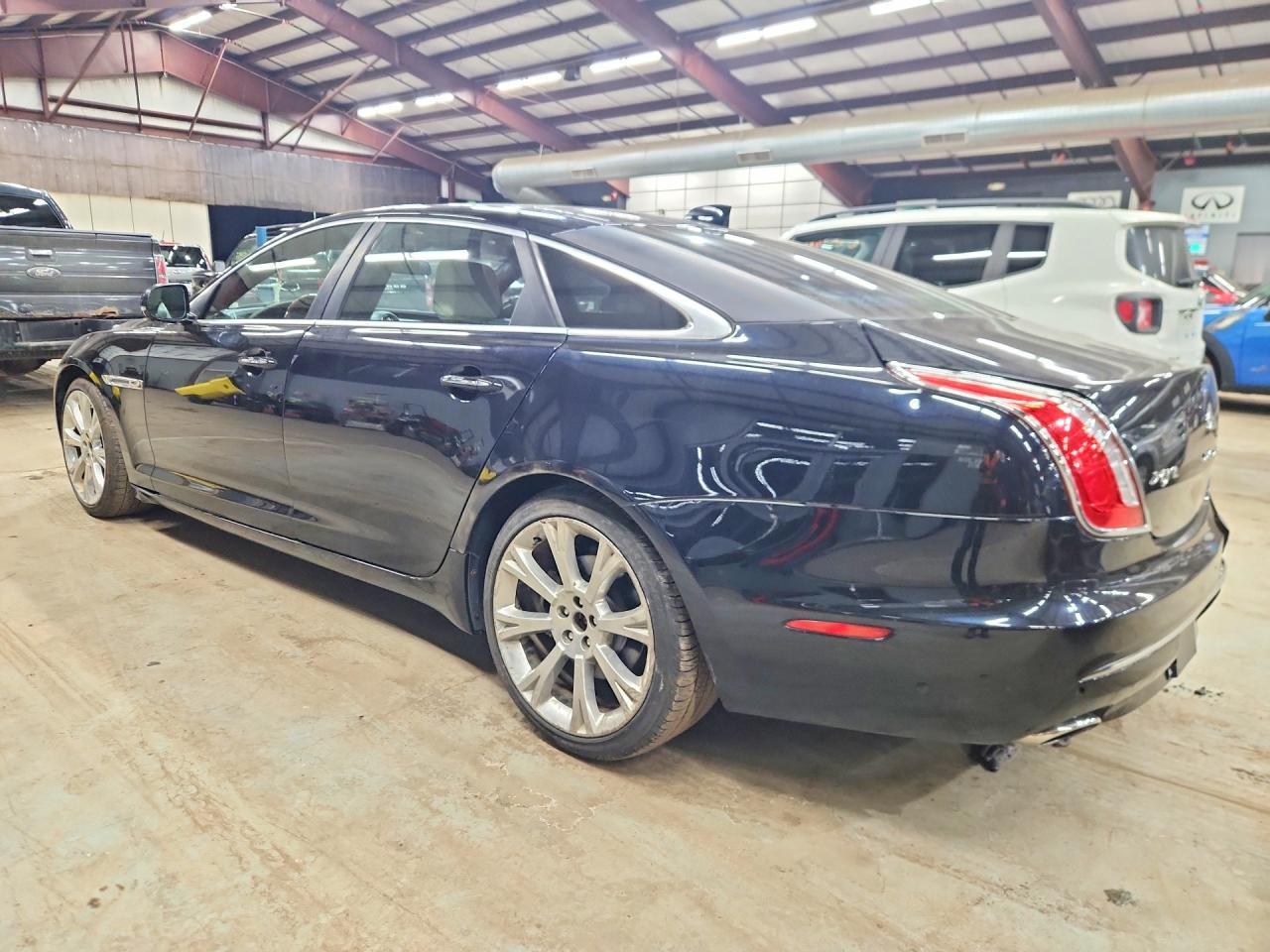 2016 Jaguar Xjl Portfolio