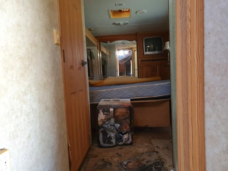 2006 Keystone Montana Camper