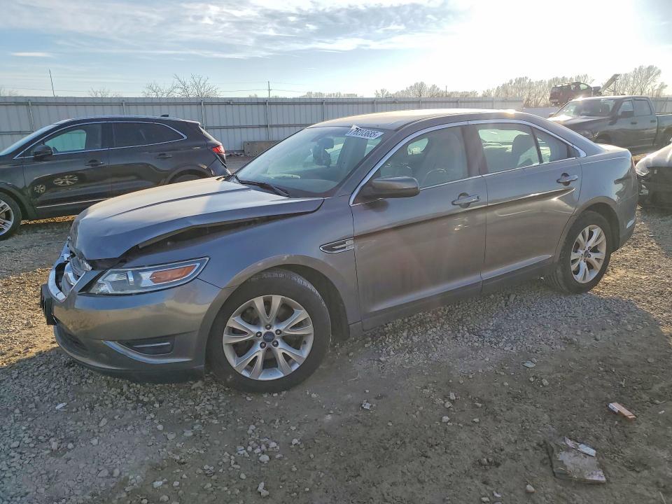 2011 Ford Taurus sel