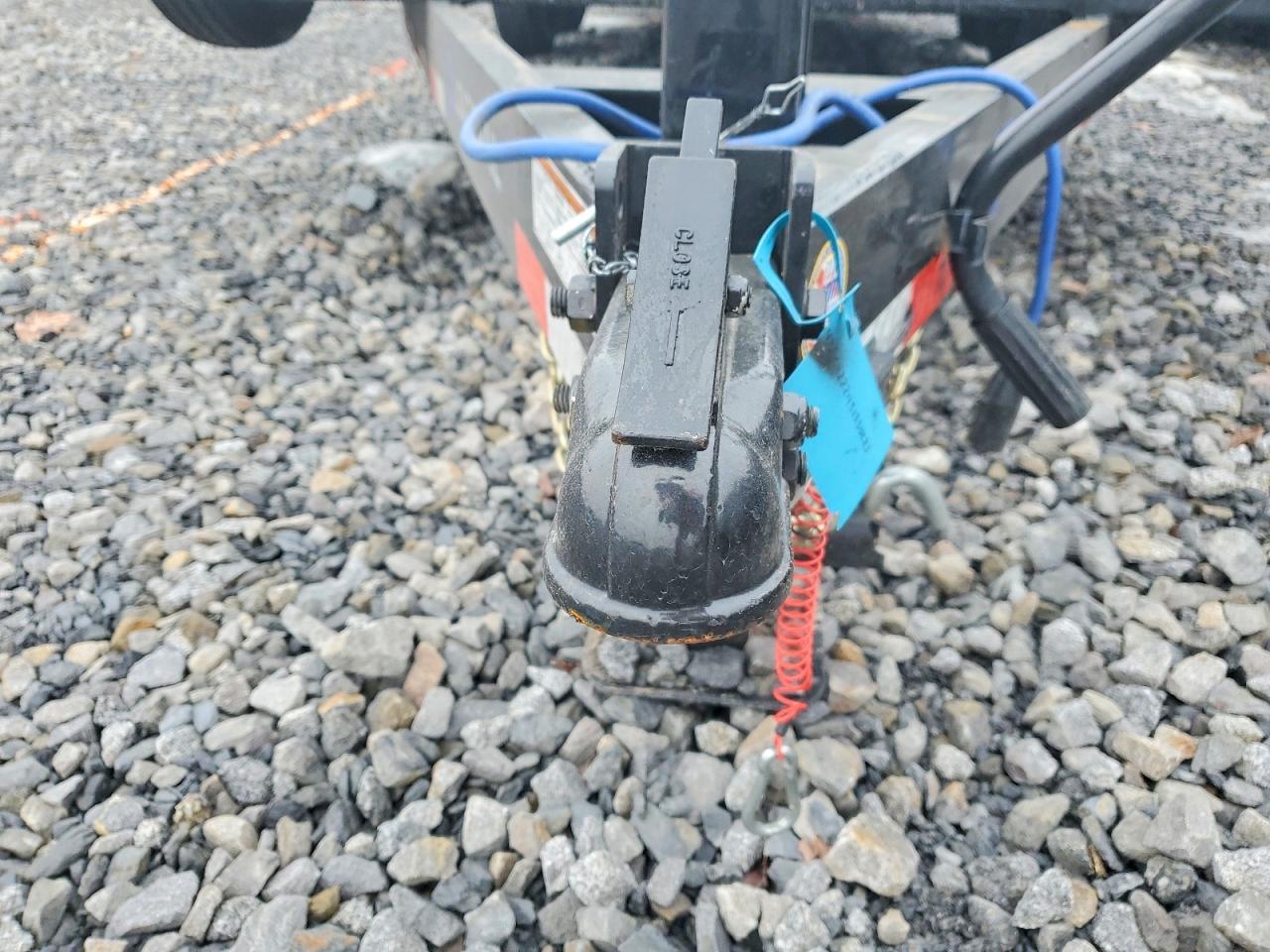 2025 Load Trail Equipment Trailer