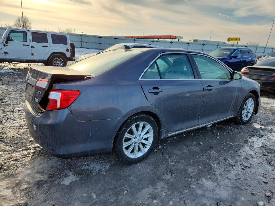 2013 Toyota Camry Hybrid
