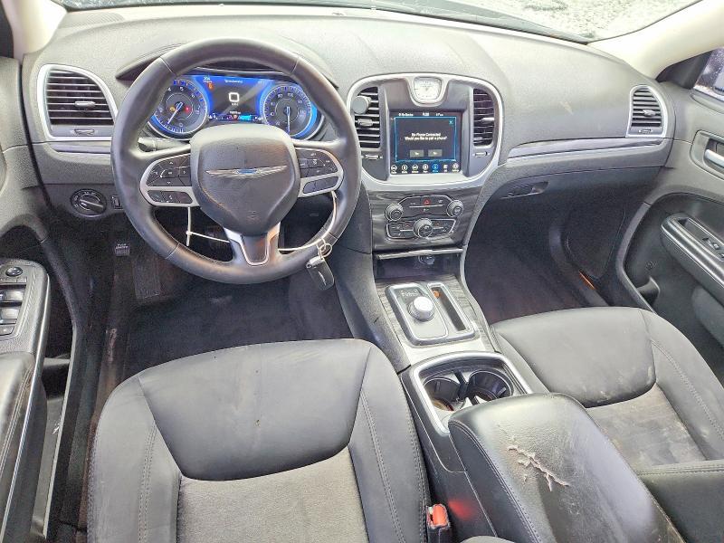 2018 Chrysler 300 Touring