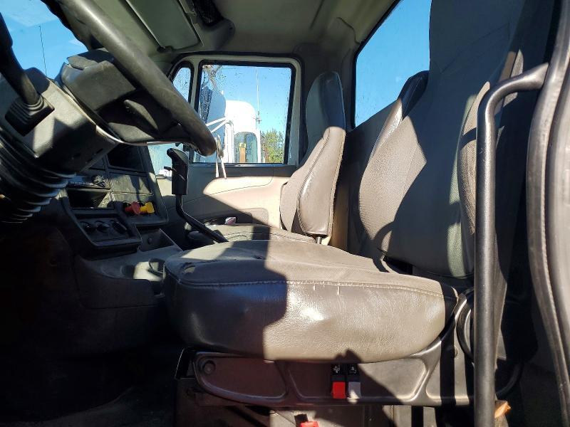 2015 International Prostar Semi Truck