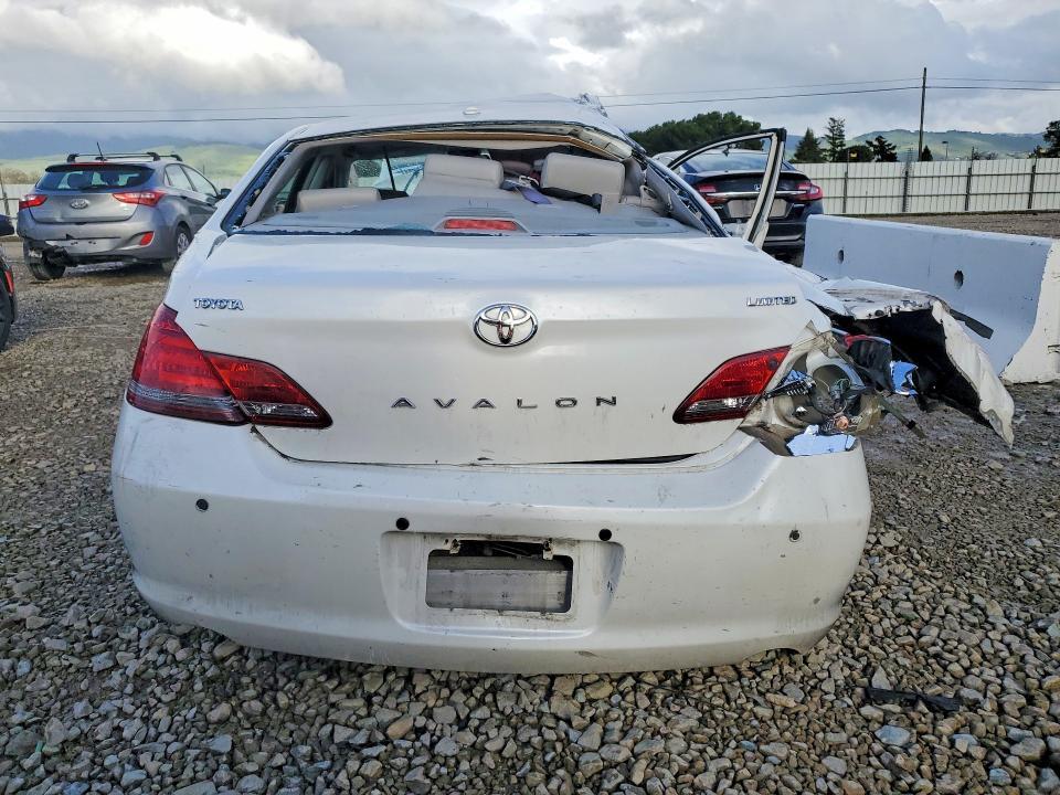 2009 Toyota Avalon xl