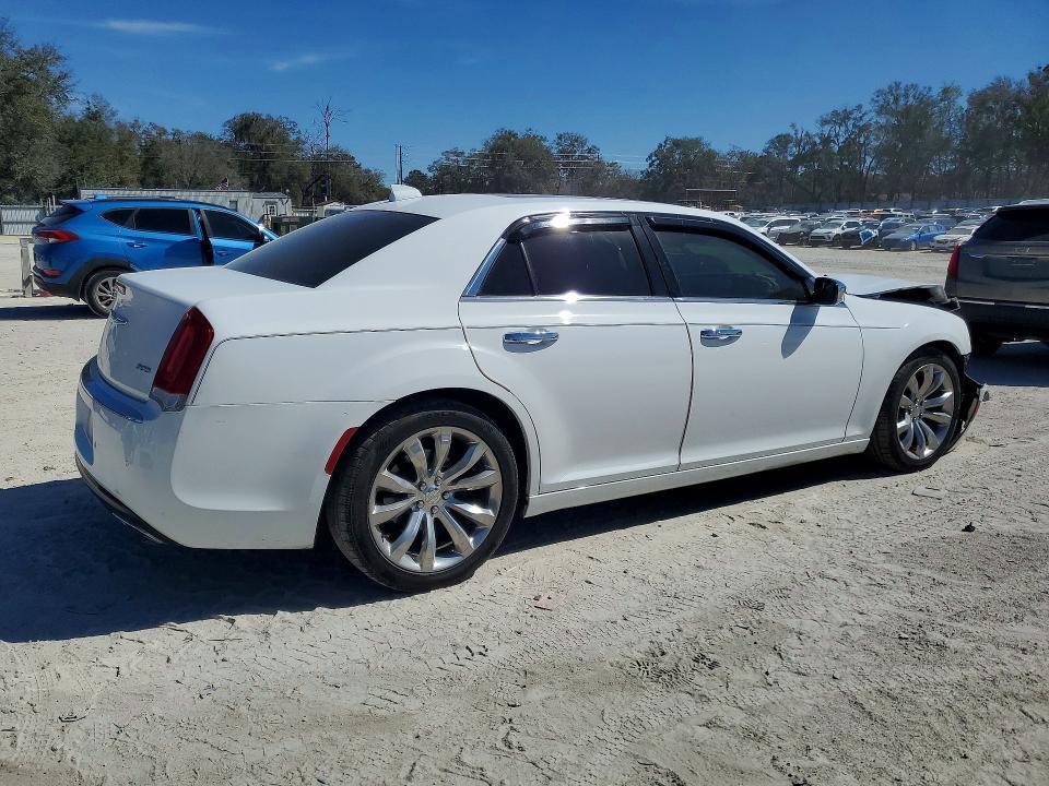 2018 Chrysler 300 Limited