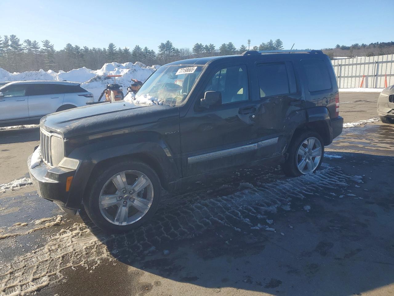 2012 Jeep Liberty jet