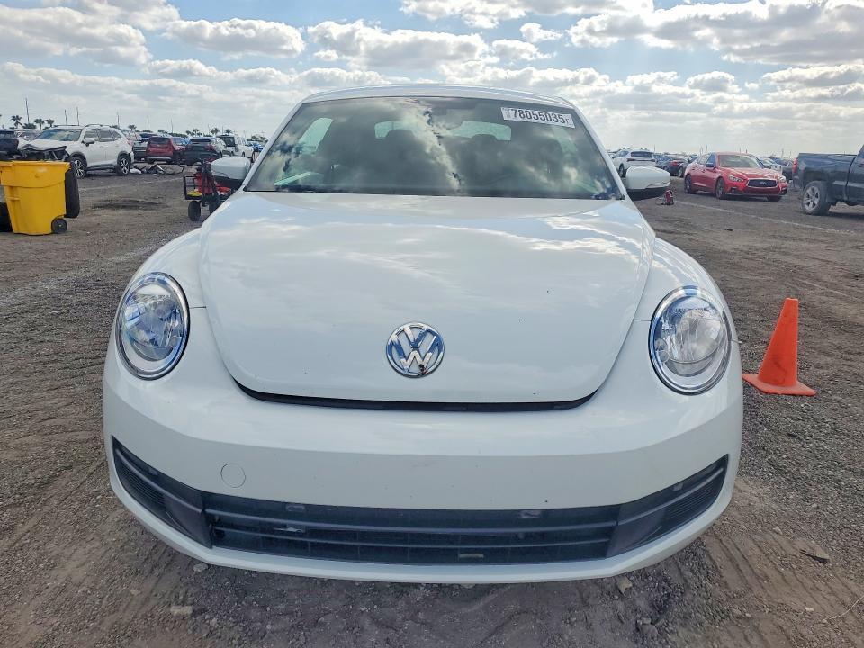 2016 Volkswagen Beetle se