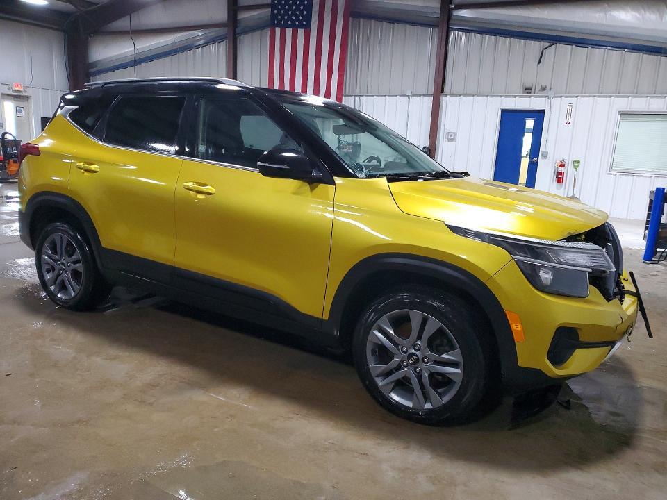 2021 KIA Seltos s