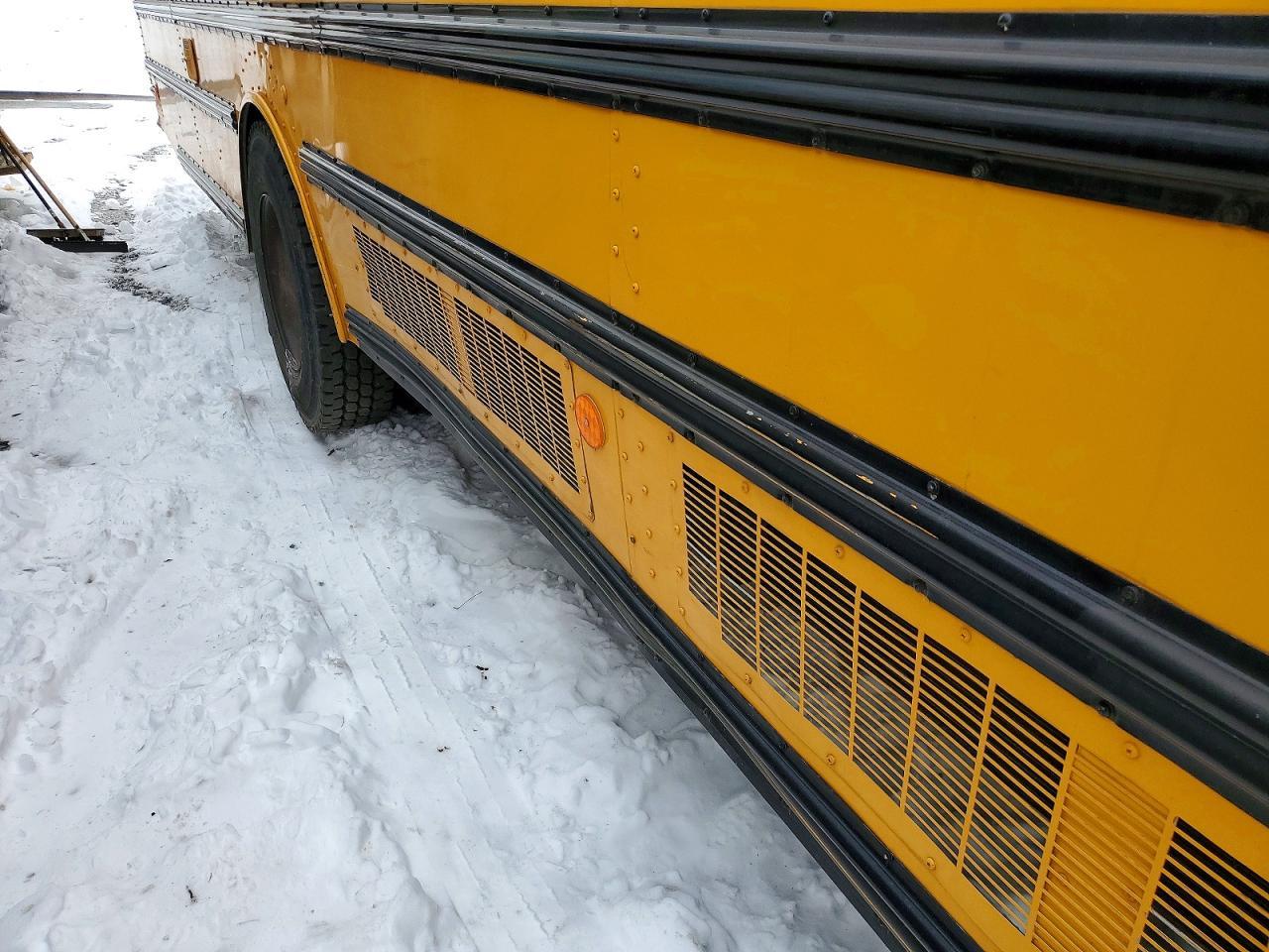 2014 Thomas SAF-T-LINER EFX-School Bus