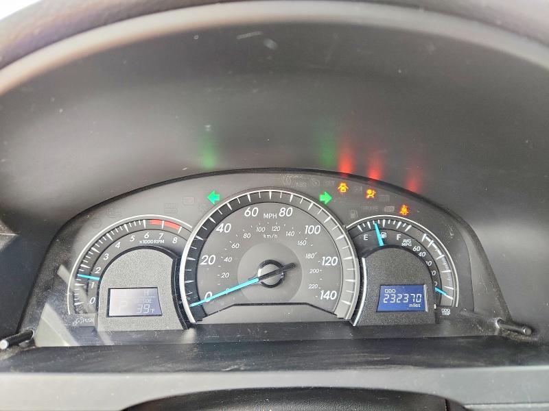 2014 Toyota Camry le