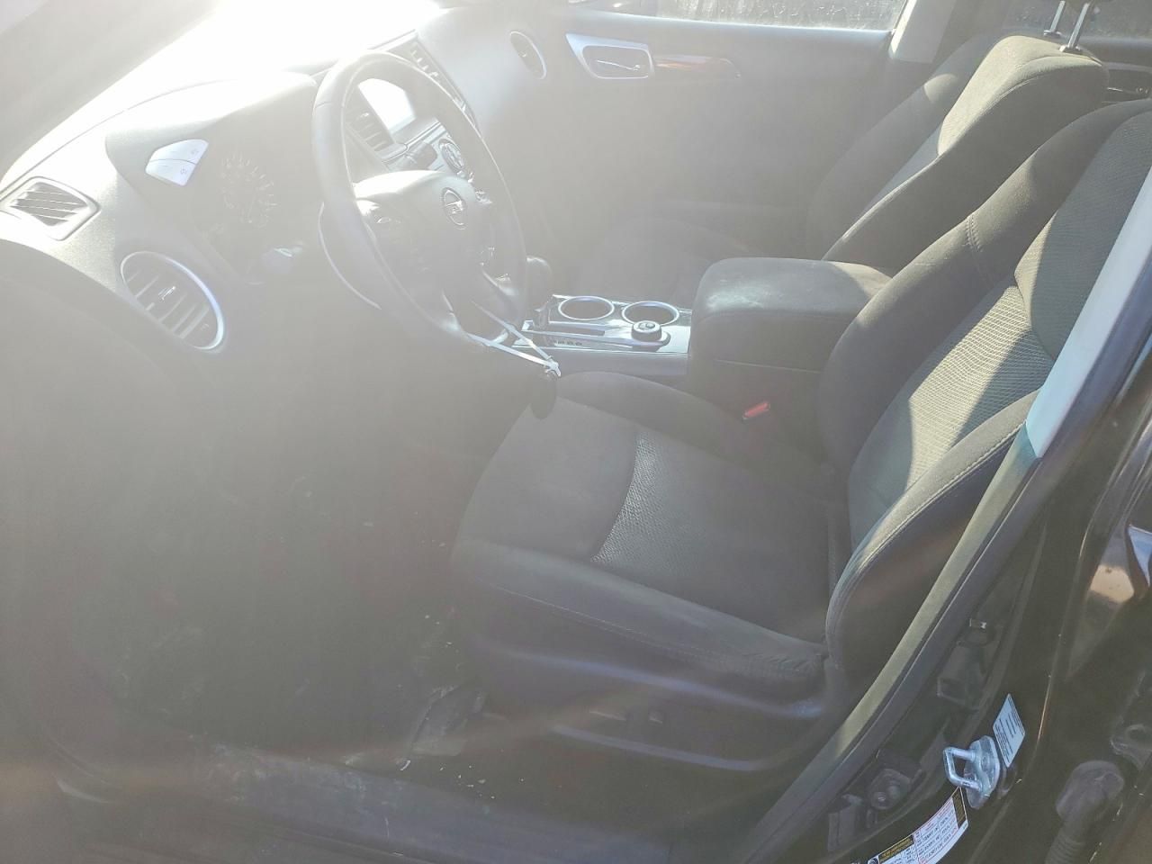 2015 Nissan Pathfinder s