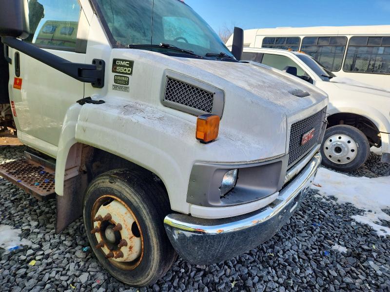 2005 GMC C5500 Dump Truck