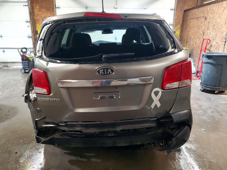 2011 KIA Sorento lx