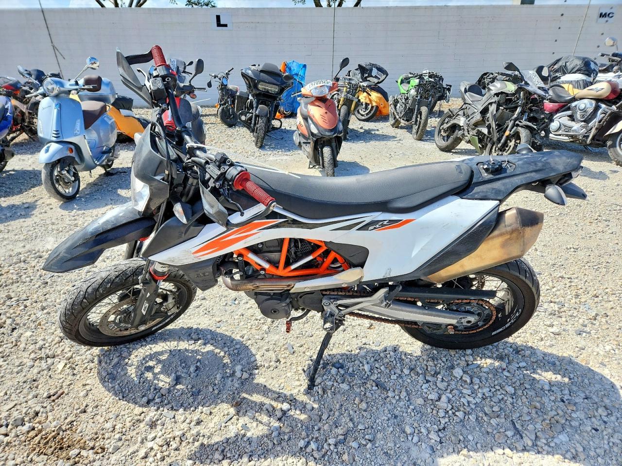 2020 KTM 690 SMC R