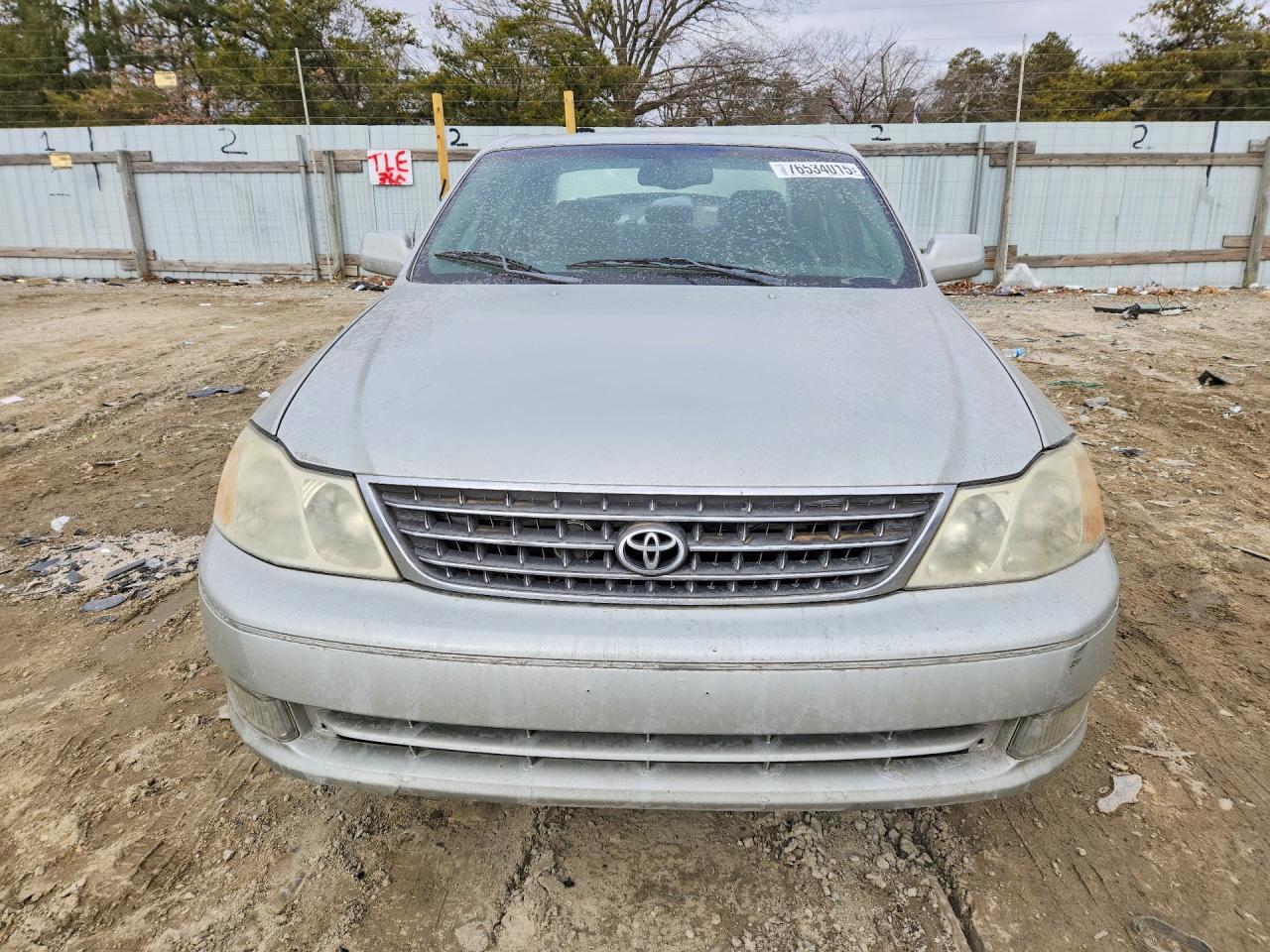 2004 Toyota Avalon xl