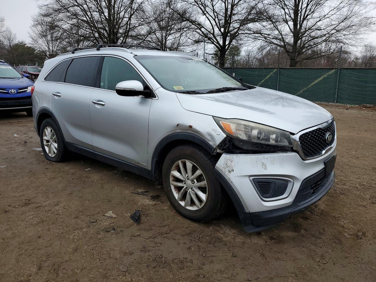 2016 KIA Sorento lx