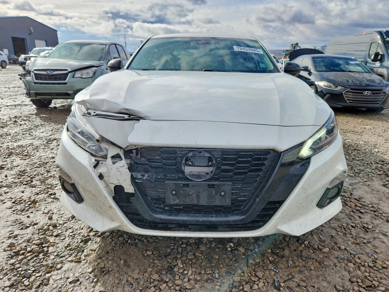 2022 Niss Altima