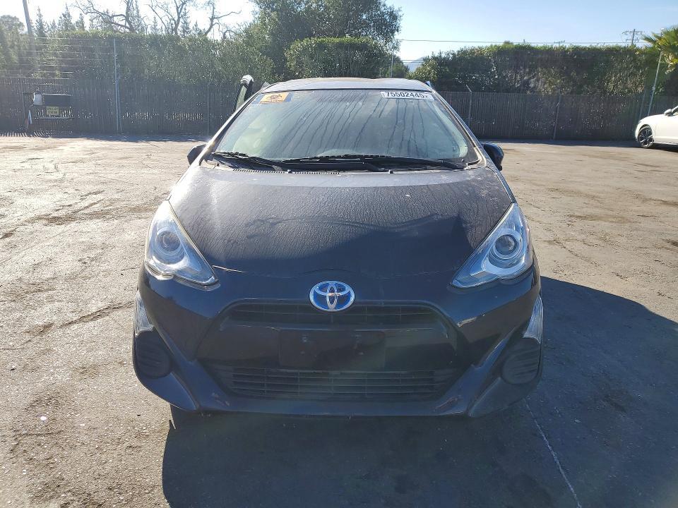 2016 Toyota Prius c
