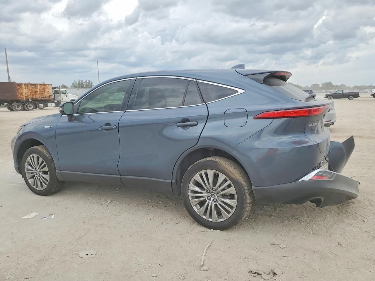 2021 Toyota Venza le