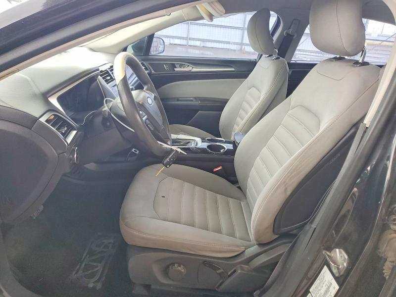 2013 Ford Fusion s