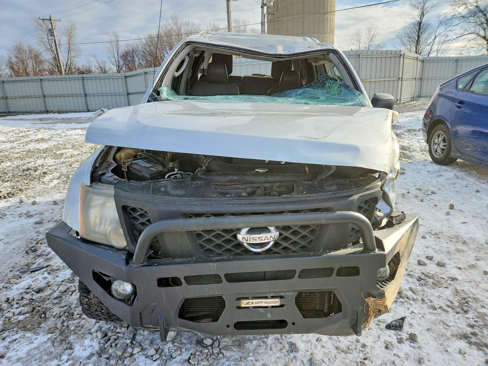 2012 Nissan Xterra x