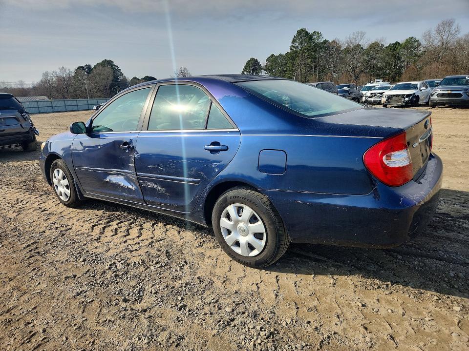 2003 Toyota Camry le