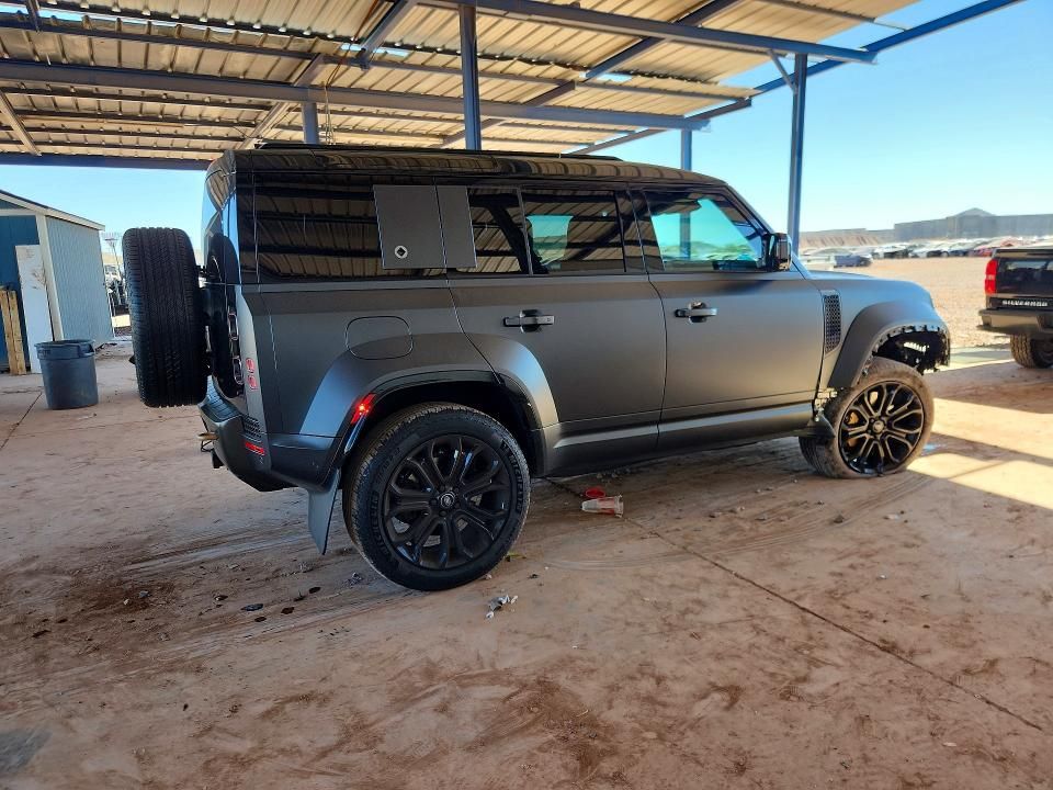 2025 Land Rover Defender Octa