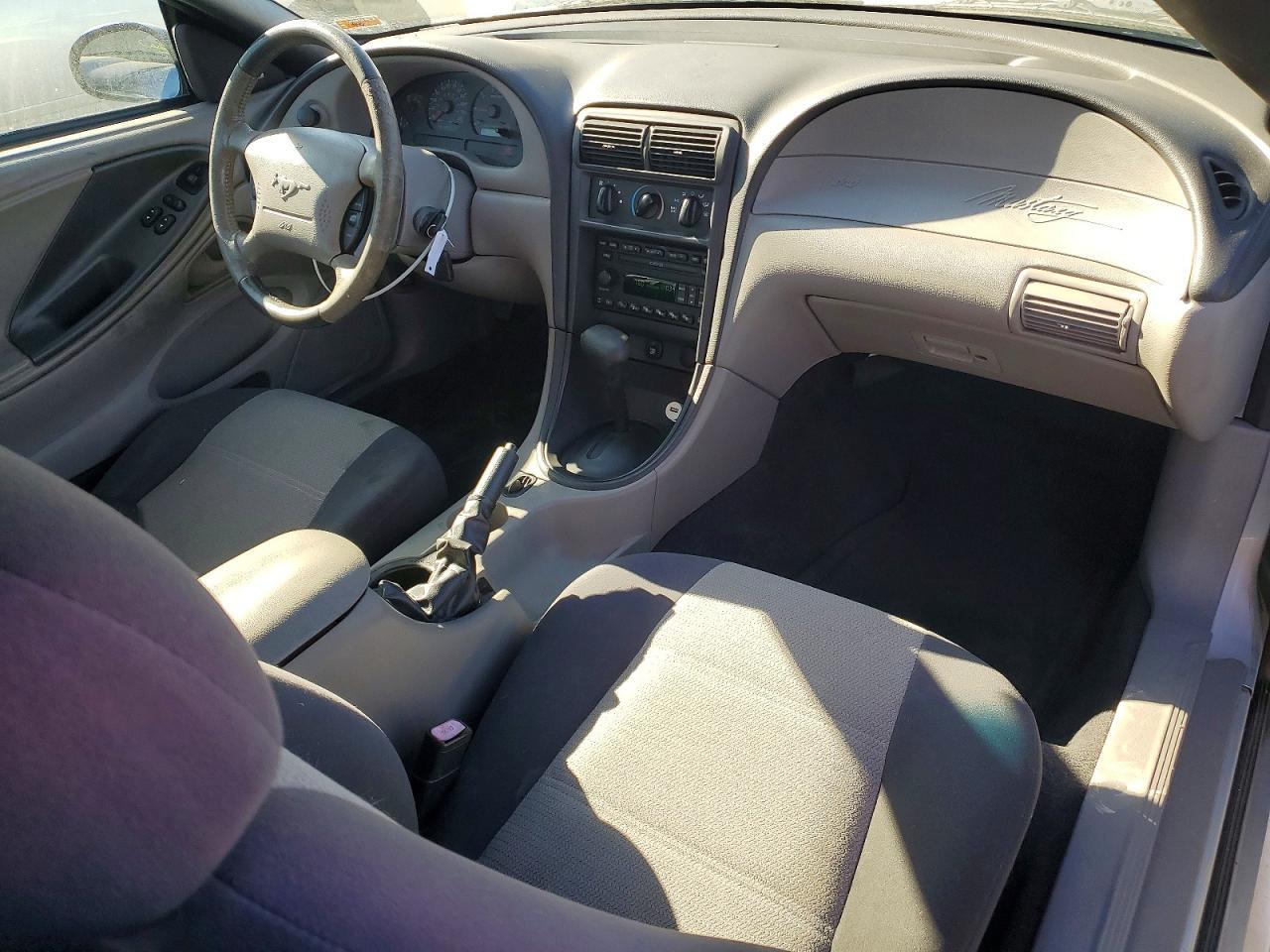 2003 Ford Mustang