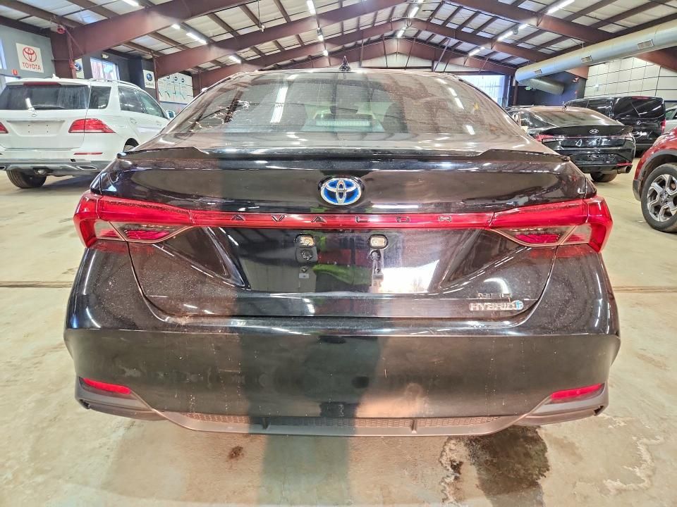 2021 Toyota Avalon xse