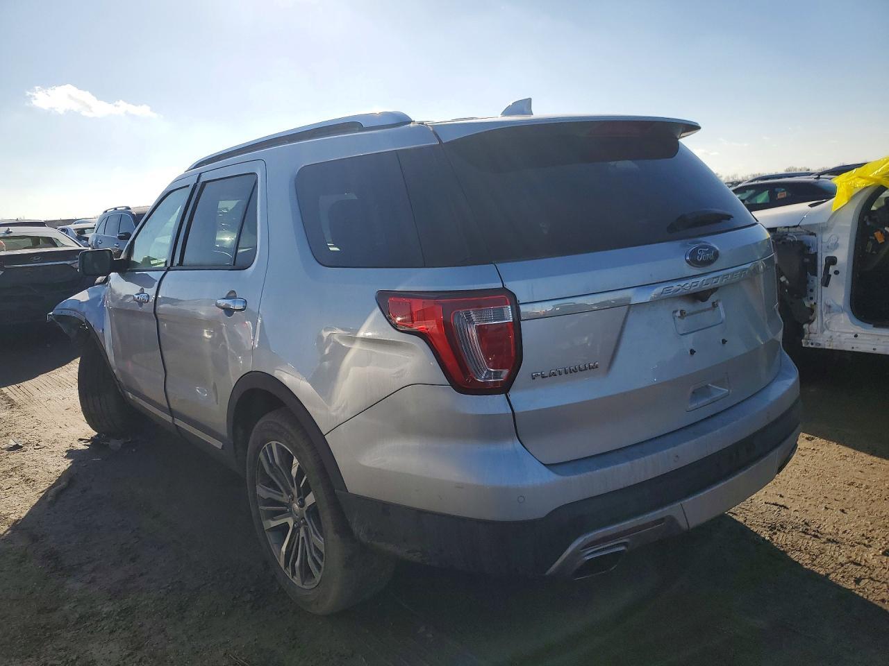 2017 Ford Explorer Platinum